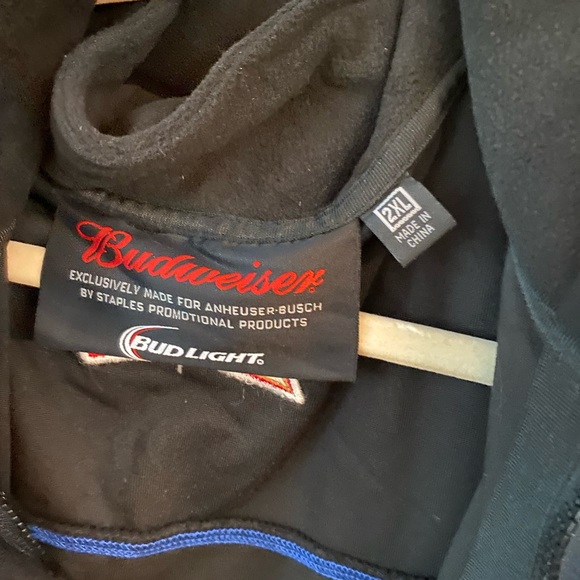 COPY - Authentic Budweiser Men’s Puffer Coat - Picture 2 of 6